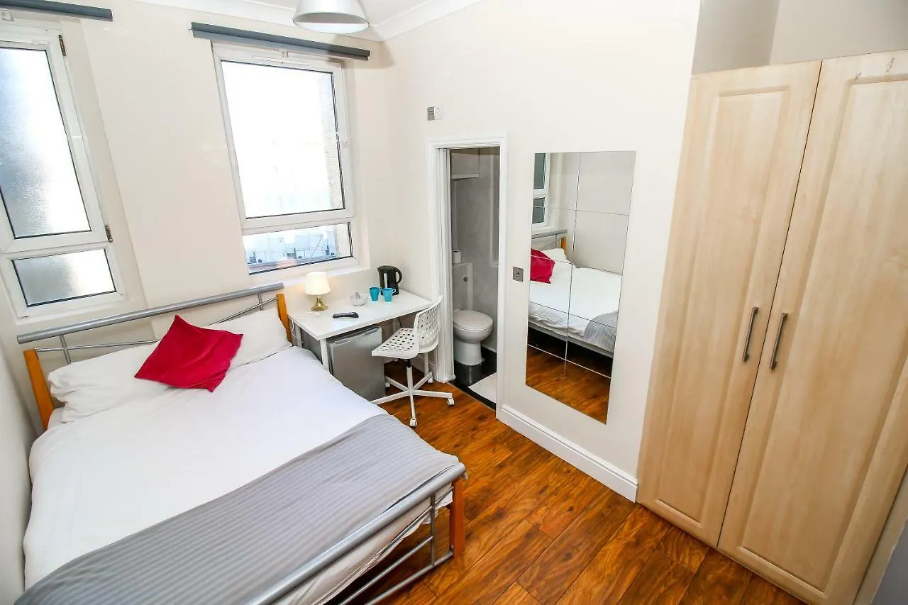 Private En-Suite Room @ Liverpool Street, Brick Ln London United Kingdom