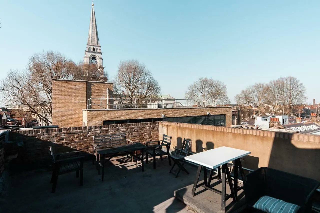 Guest house Private En-Suite Room @ Liverpool Street, Brick Ln London